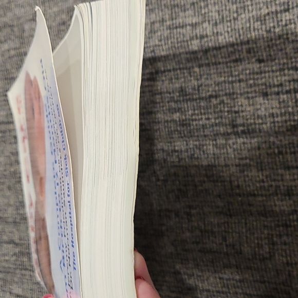 Canada's baby care book - Picture 2 of 5